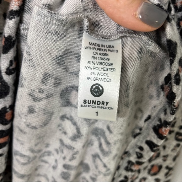 Sundry Draped Leopard Print Hoodie Top Gray Size 1 Small - Picture 5 of 8